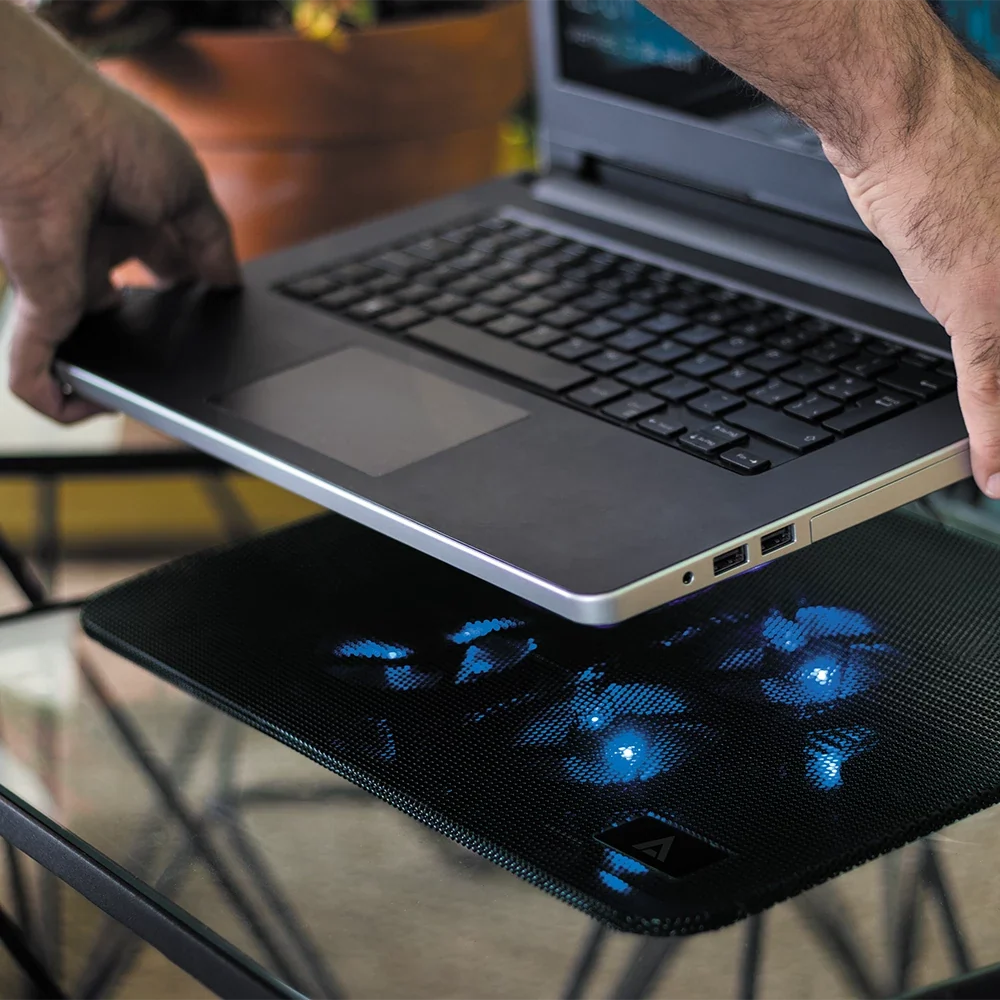 Base Enfriadora Para Laptop | Ictus BE450 | Negro