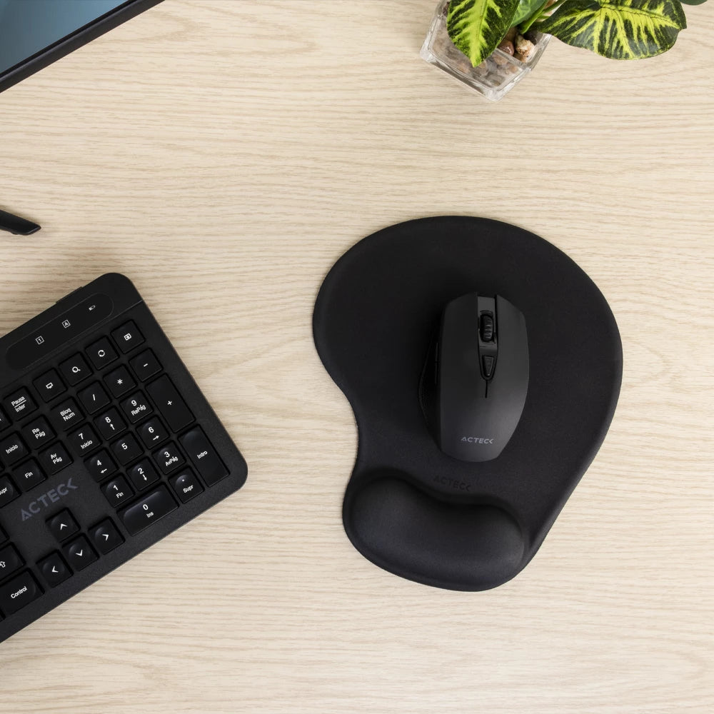 Alfombrilla para Mouse con Reposamuñeca | Plane MG210 | Grafito