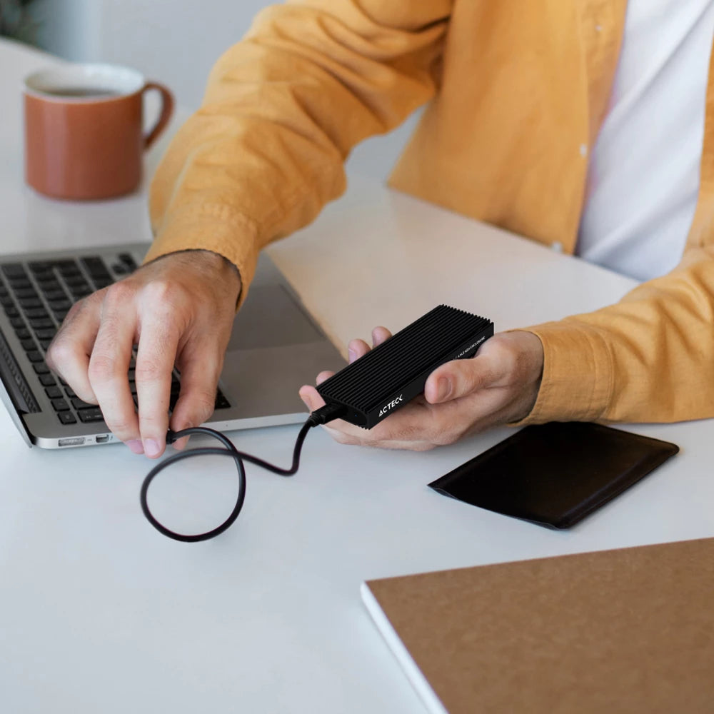 Enclosure SSD | Armor Pro HC660 | Negro